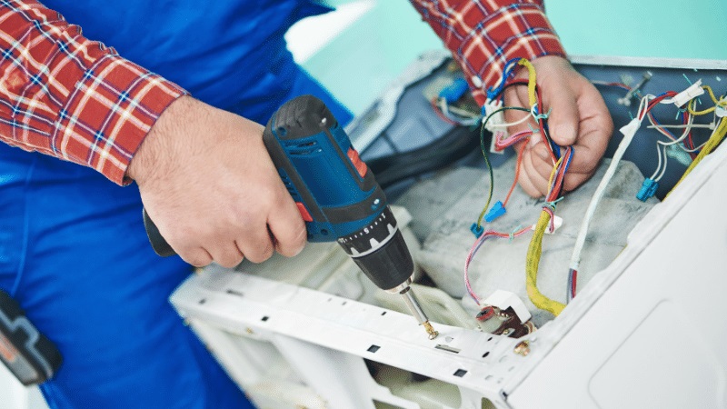 Karamürsel Daylux Daylux çamaşır makinesi kart tamiri – Su almama arızası orijinal parça ile giderildi. - Teknik servis örneği